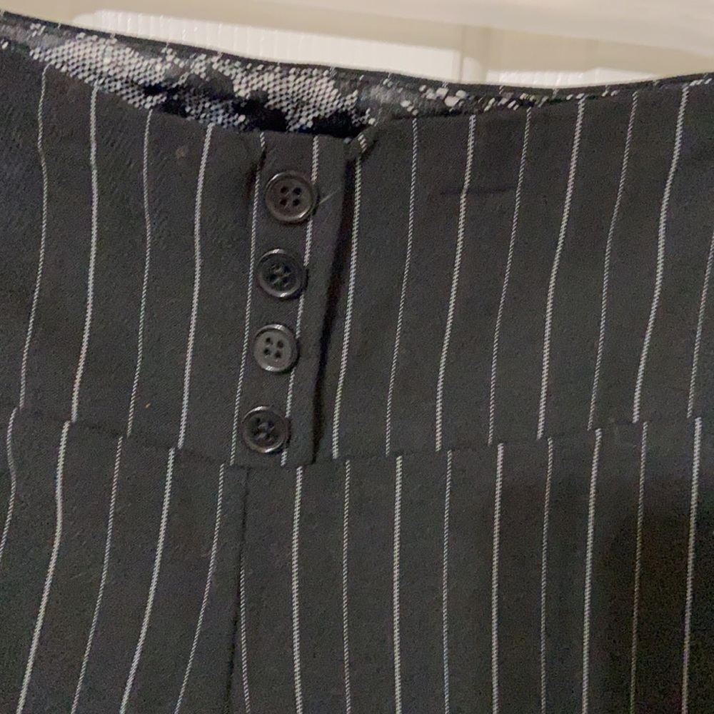 Too small - Picture 2 of 2